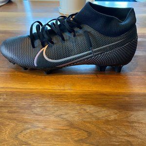 Nike Mercurial Superfly 7 Soccer cleats/boots  -  Size U.S Men 9.5  -  Black